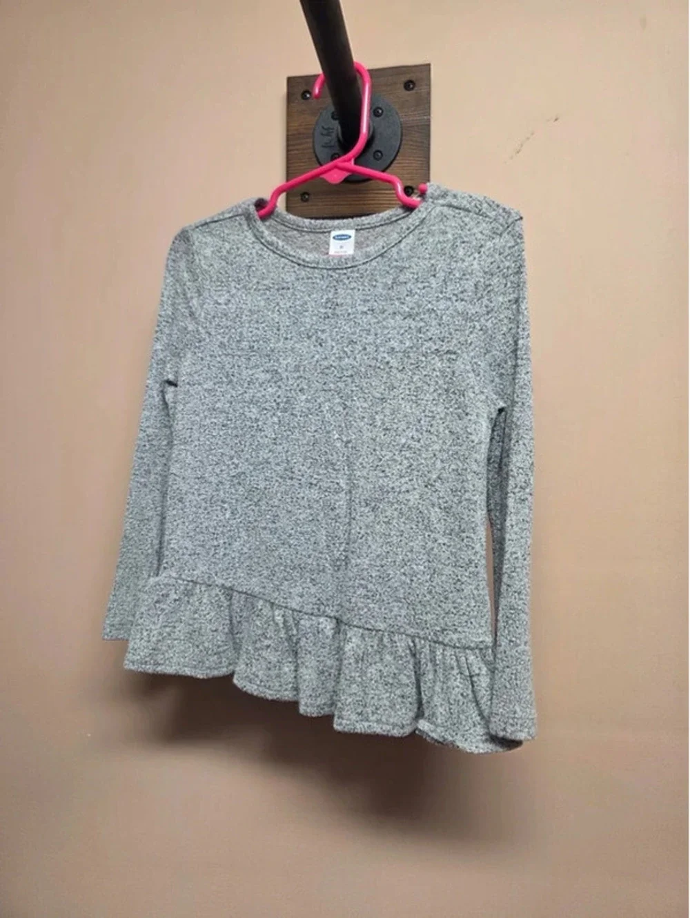 Girls old navy shirt